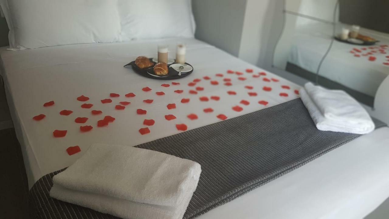 Living Bed And Breakfast Касория Экстерьер фото